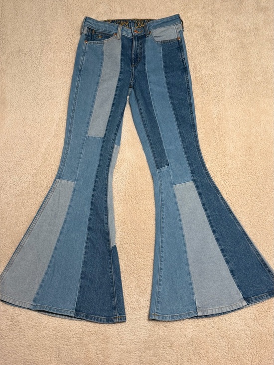 Wrangler Denim - Lainey Wilson x Wrangler Patchwork Jeans